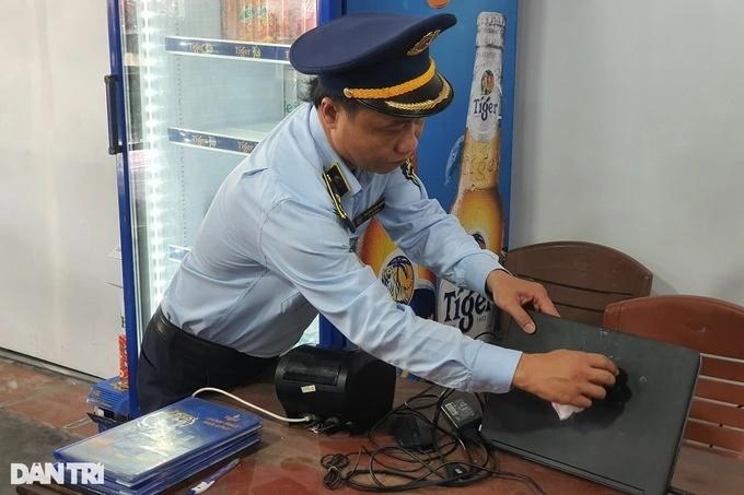 Chủ quán bị tố chặt chém nói gì về 3 khách Trung Quốc ăn hết 12kg hải sản?-3