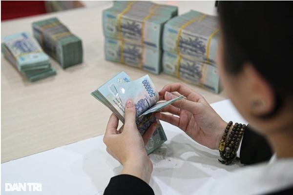 Xác minh vụ bé trai đầy vết thương, nghi bị bạo hành-2