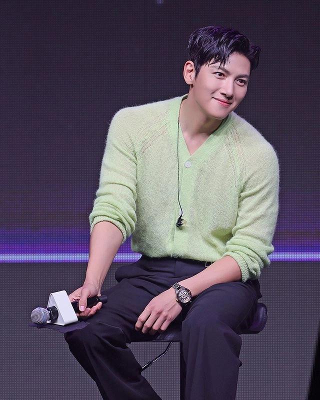 Ji Chang Wook soái bất chấp dù lộ dấu hiệu tăng cân-2