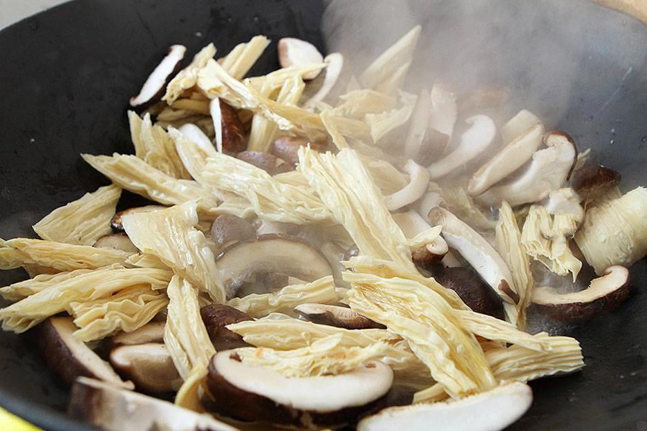 Váng đậu mang chế biến món này ăn vừa bổ dưỡng lại trẻ lâu-4