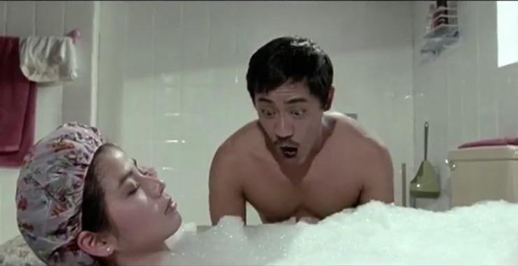 Cảnh vua hài nhìn trộm mỹ nữ tắm bất ngờ hot xình xịch-4
