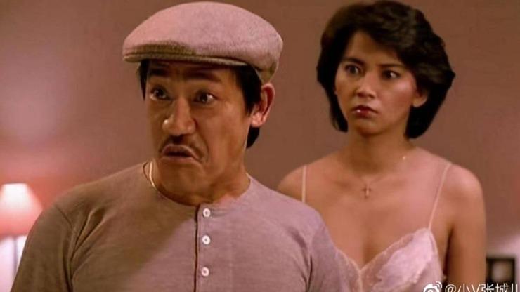 Cảnh vua hài nhìn trộm mỹ nữ tắm bất ngờ hot xình xịch-7