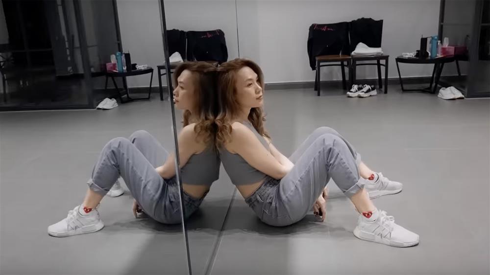 Khoảnh khắc u ám nhất cuộc đời Mỹ Tâm-3