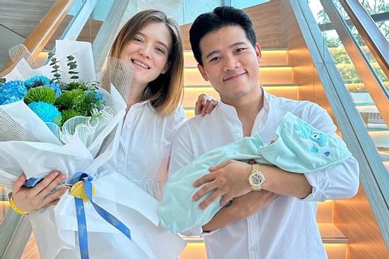 Cô gái Nga từ chối đại gia yêu chàng thạc sĩ, quyết ở lại Việt Nam