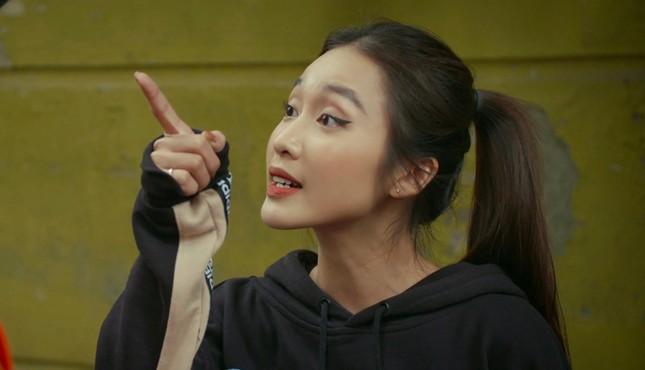 Mỹ nhân hóa nữ thần: Khả Ngân, Quỳnh Kool hay Quỳnh Lương đỉnh nhất?-1