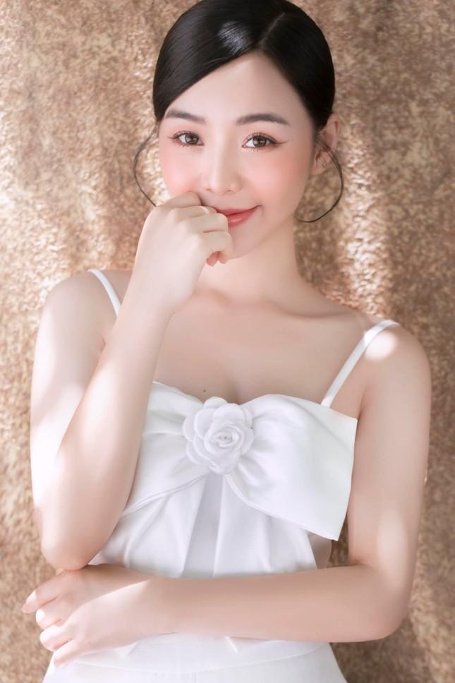 Mỹ nhân hóa nữ thần: Khả Ngân, Quỳnh Kool hay Quỳnh Lương đỉnh nhất?-6