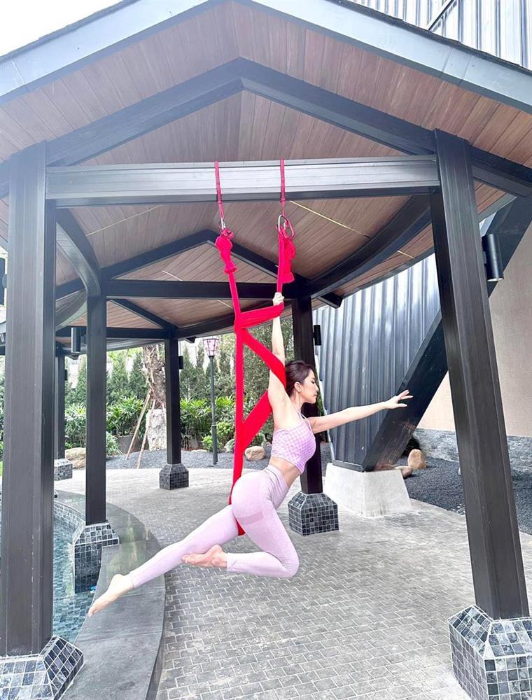 Quỳnh Nga khoe đường cong điêu luyện với dáng thuyền ra khơi cực cuốn-2