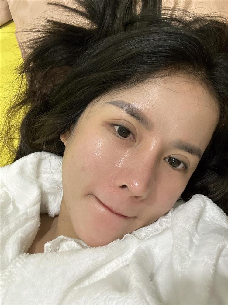 Bà Nhân Vlog 27 năm mới xài camera thường 1 lần, thành phẩm thế nào?-2