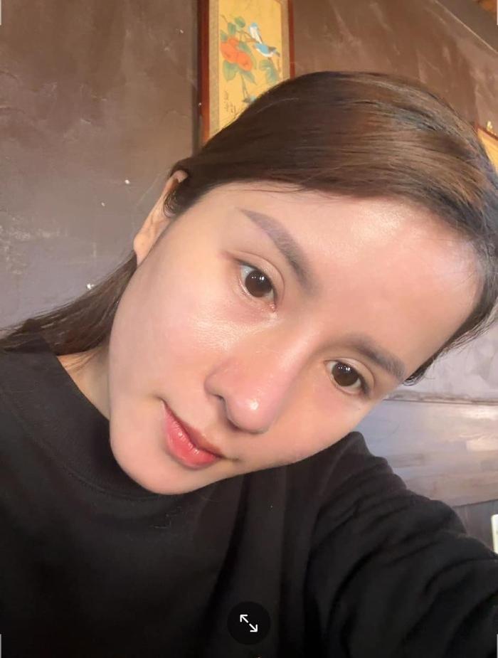 Bà Nhân Vlog 27 năm mới xài camera thường 1 lần, thành phẩm thế nào?-3