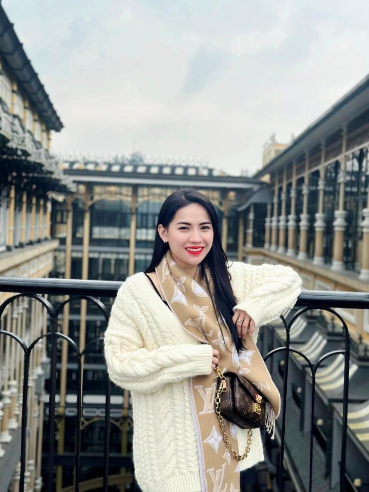 Chiến thần Võ Hà Linh giàu thế nào mua nhà, dát hàng hiệu kín người?-5