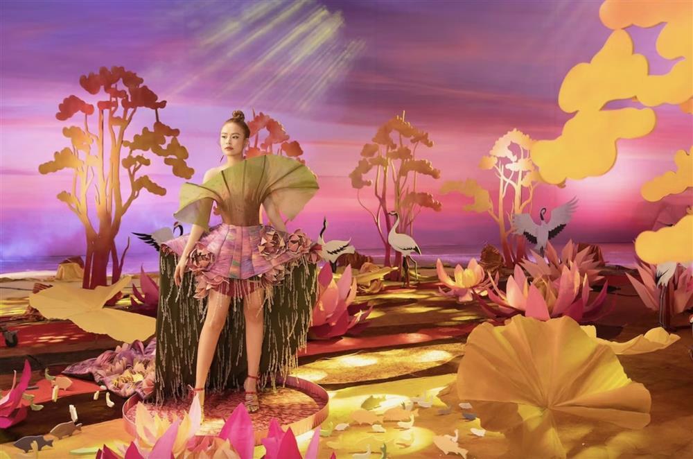 See Tình gây sốt châu Á không phải vì Hoàng Thùy Linh-1