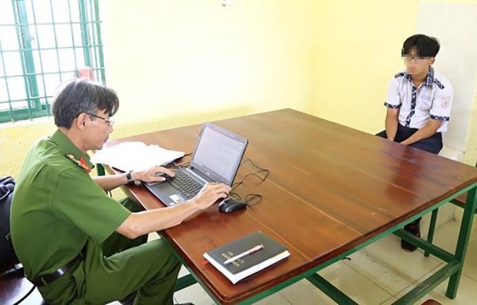 Nguyên nhân nam sinh lớp 9 đâm thanh niên tử vong trước cổng trường-1