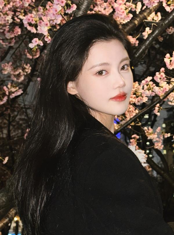 Nhan sắc tiểu hồ ly sinh năm 2000 đánh bại nữ chính Bạch Lộc-16