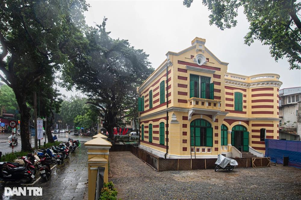 Cận cảnh biệt thự Pháp cổ ở Hà Nội sửa chữa, bảo tồn gần 15 tỷ đồng-1