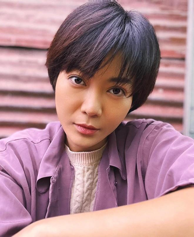 Luộm thuộm trên phim, Thanh Hương gợi cảm ở đời thường-1