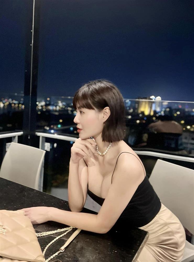 Luộm thuộm trên phim, Thanh Hương gợi cảm ở đời thường-12