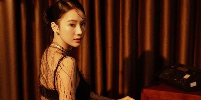 Ca khúc nhạc ngoại lời Việt gây sốt TikTok của Phạm Lịch gây tranh cãi-1