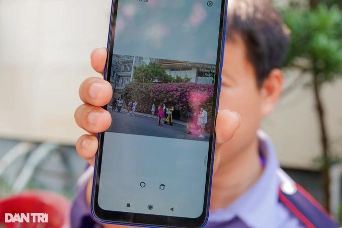 Giới trẻ đổ xô đến nhà hoa giấy gây sốt, chủ nhà ở TPHCM kêu cứu-2