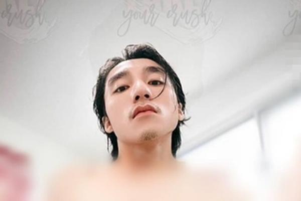 Ảnh ấu thơ Sơn Tùng ôm gọn MONO gây chú ý-5