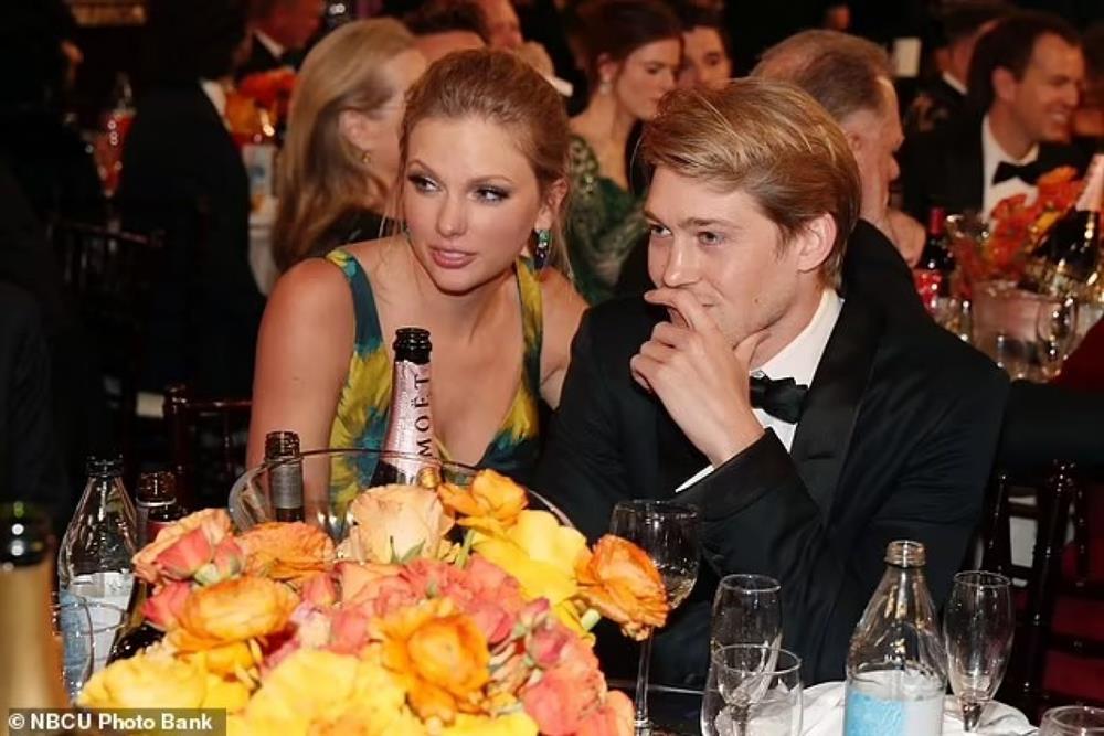 Taylor Swift trở lại sân khấu sau chia tay bạn trai Joe Alwyn-5