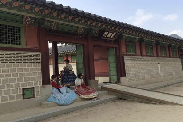 Khóc thét vì tour giá rẻ, 3h sáng phải thức dậy, bữa ăn toàn rau-1