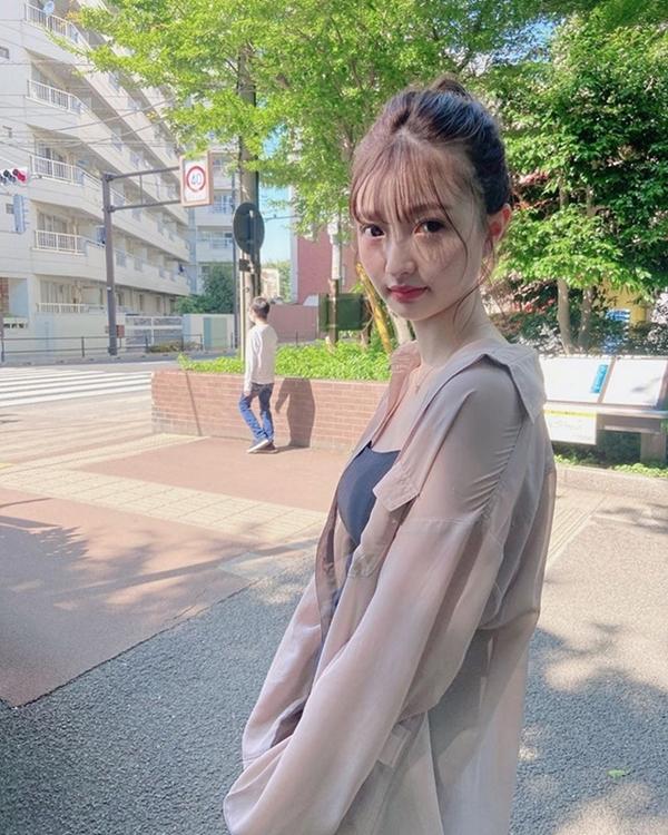 Ngỡ ngàng nữ hoàng nội y phải đi ở trọ, làm nhân viên giao hàng-5