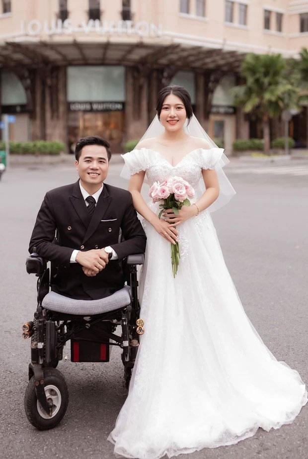 Chàng trai không chân Tô Đình Khánh đón con gái đầu lòng-2