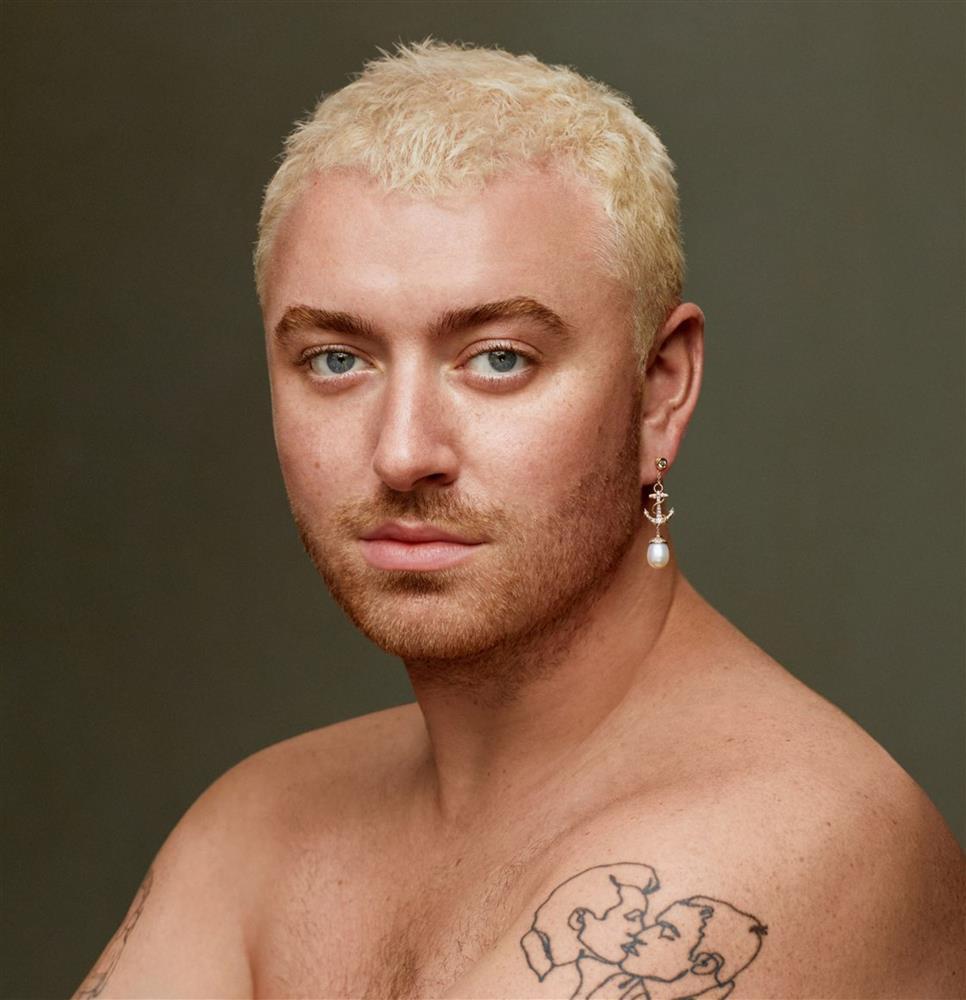 Ca sĩ Sam Smith bị chỉ trích vì ăn mặc phản cảm, lố lăng-2