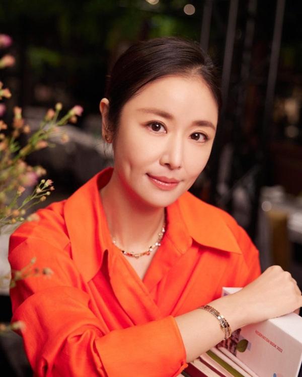 Dàn sao ‘Hoàn Châu Cách Cách’: Người viên mãn, kẻ lụi tàn sau biến cố-4