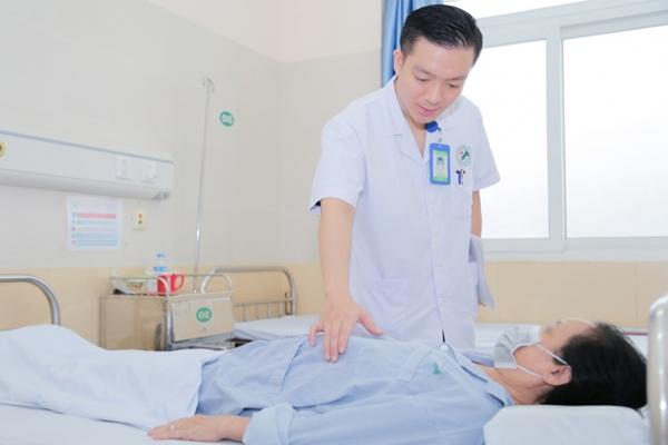 Phá đường dây làm giả học bạ cho học sinh đi du học-2