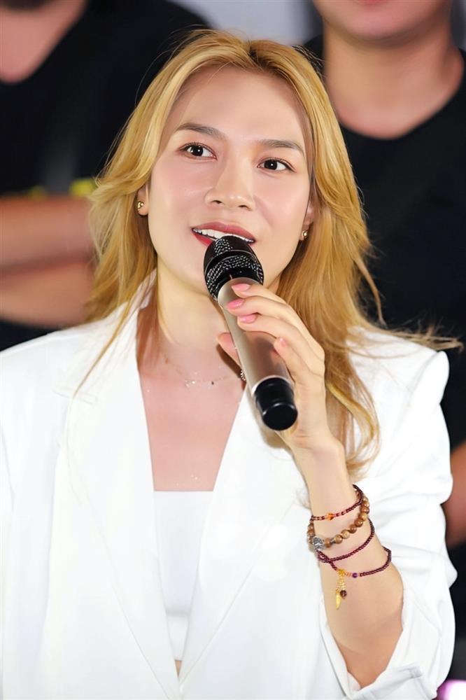 Mỹ Tâm mang toàn bộ lợi nhuận của phim Người giữ thời gian làm từ thiện-1