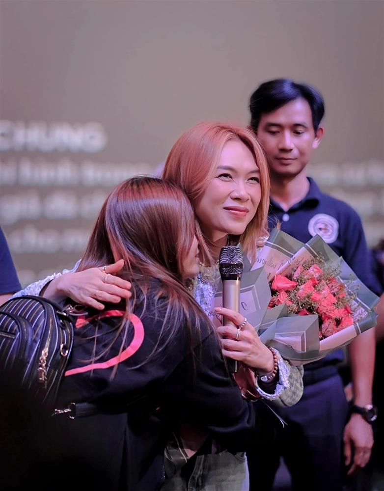 Mỹ Tâm mang toàn bộ lợi nhuận của phim Người giữ thời gian làm từ thiện-3