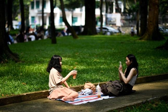 Thói quen uống cà phê bệt ở TPHCM trở lại-7