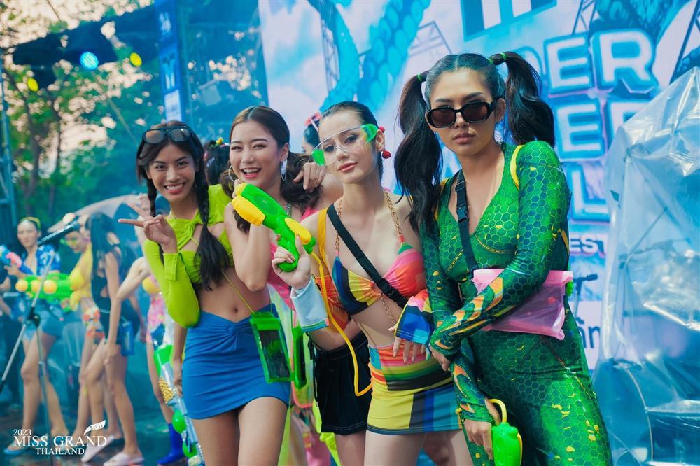 Chuyện gì đang xảy ra với Hoa hậu Hòa bình Thái Lan?-8