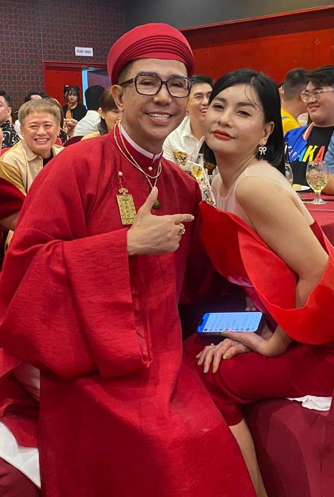 Vợ chồng Việt Hương, Cát Phượng tham dự đám cưới con trai của sao Việt-5