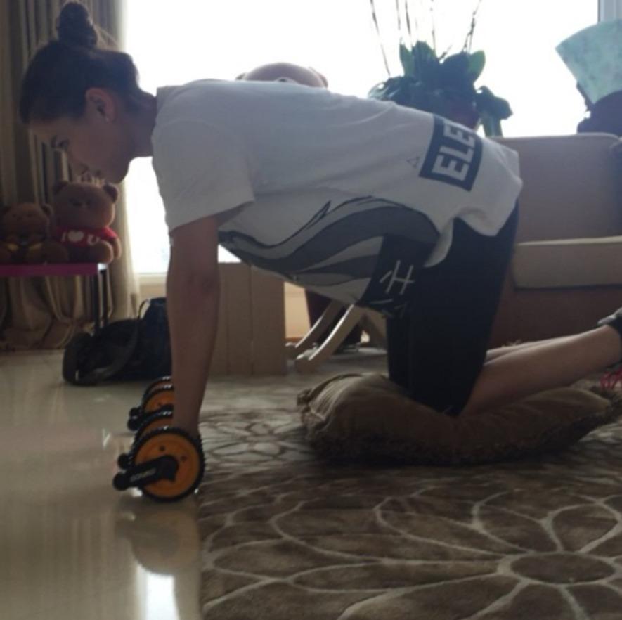 Bí quyết giữ dáng của Hà Siêu Liên-3