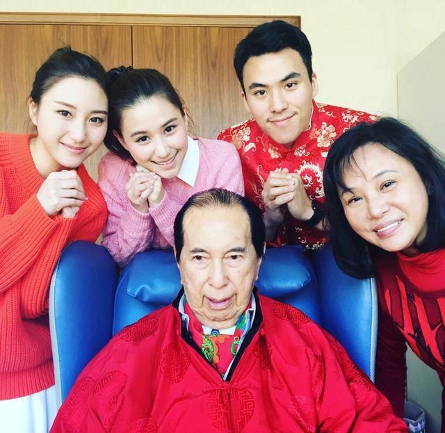 Gia tộc trùm sòng bạc Macau sẽ vắng mặt trong đám cưới ái nữ và Đậu Kiêu-2