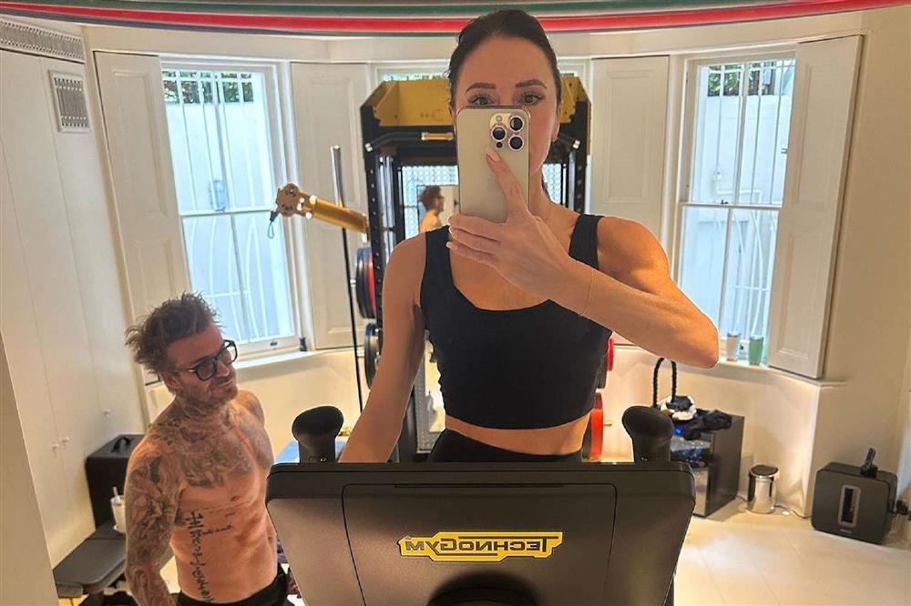 Victoria Beckham đăng ảnh tập gym, sự chú ý đổ đồn vào David Beckham-3