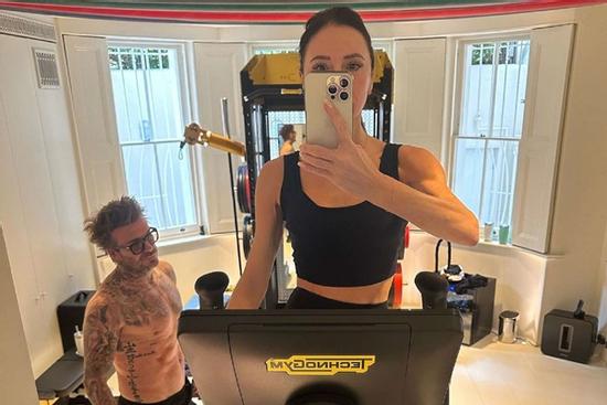 Victoria Beckham đăng ảnh tập gym, sự chú ý đổ đồn vào David Beckham