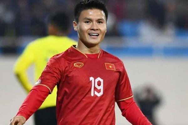 Chuyên gia: Quang Hải đến Nhật Bản thi đấu tốt hơn ngồi dự bị ở Pau FC-2