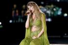 Taylor Swift 'chửi thề', mắc lỗi liên tục trên sân khấu
