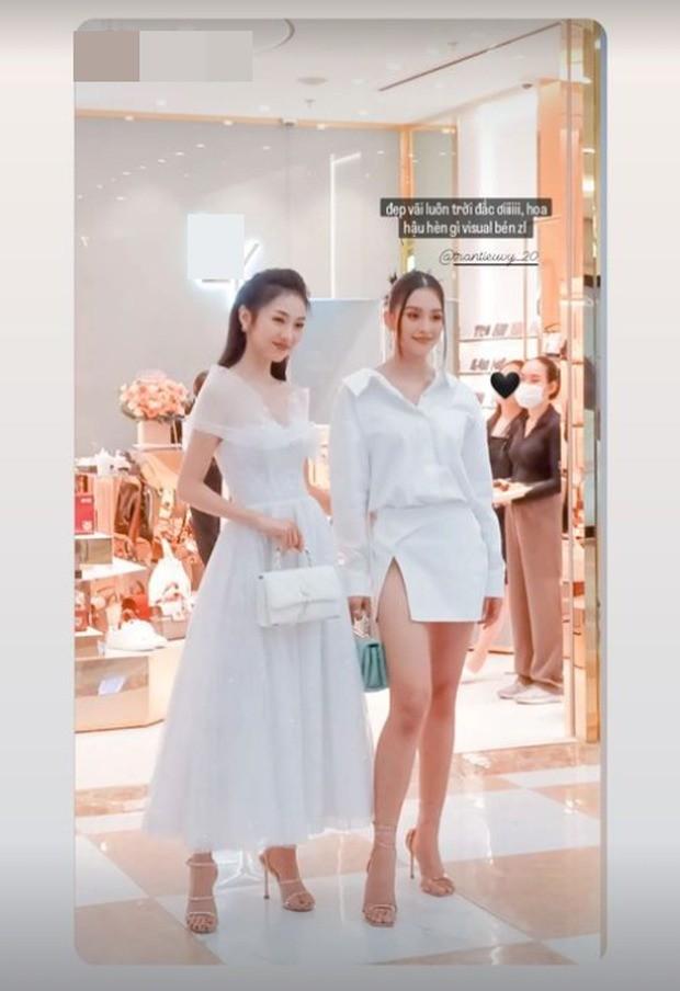 Ngoài mặt mộc cực xịn, Tiểu Vy còn bất chấp mọi loại cam thường-6