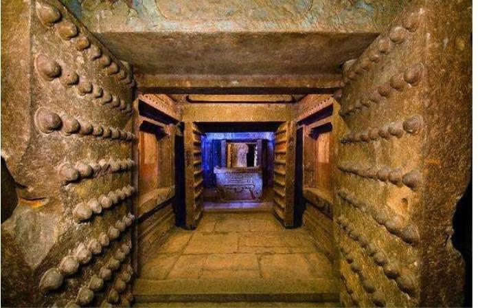 Cung nữ sợ canh giữ hoàng lăng hơn bị ép tuẫn táng cùng hoàng đế-3