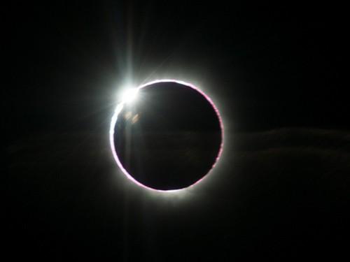 Nhật thực lai: Sự kiện chiêm tinh khai phá vùng đất thần bí mỗi người-3