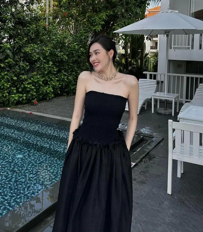 10 set trang phục màu đen trẻ trung và sang trọng-3