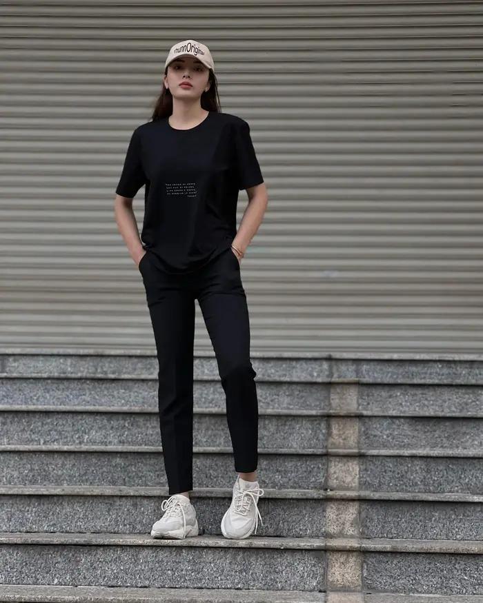 10 set trang phục màu đen trẻ trung và sang trọng-9