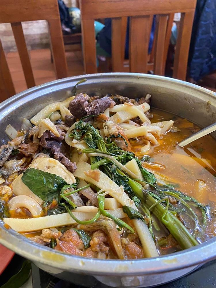 Hà Nội: Nhà hàng bị tố cho khách dùng nước lẩu thừa toàn thịt vụn-1