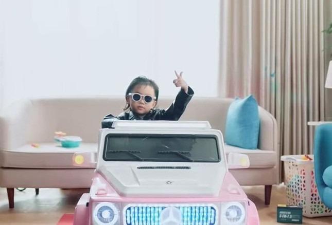 Hot girl Tây Hồ 4 tuổi nhà Justatee: Vừa debut đã làm mưa làm gió mạng xã hội-3