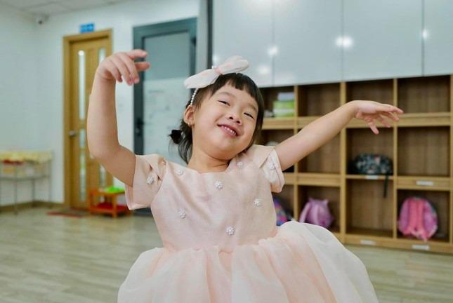 Hot girl Tây Hồ 4 tuổi nhà Justatee: Vừa debut đã làm mưa làm gió mạng xã hội-5