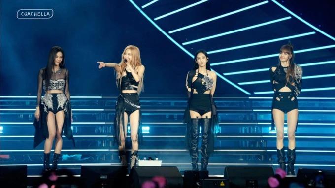 Bóc đồ hiệu đắt đỏ của BlackPink tại Coachella 2023-8